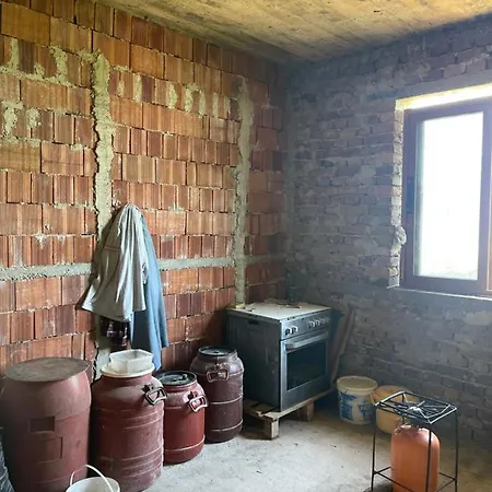 Bazaar Farm Gasthuis Gjirokastër